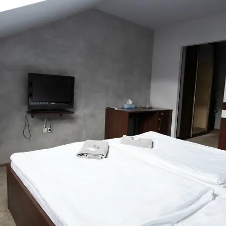 U Travnicka 4*